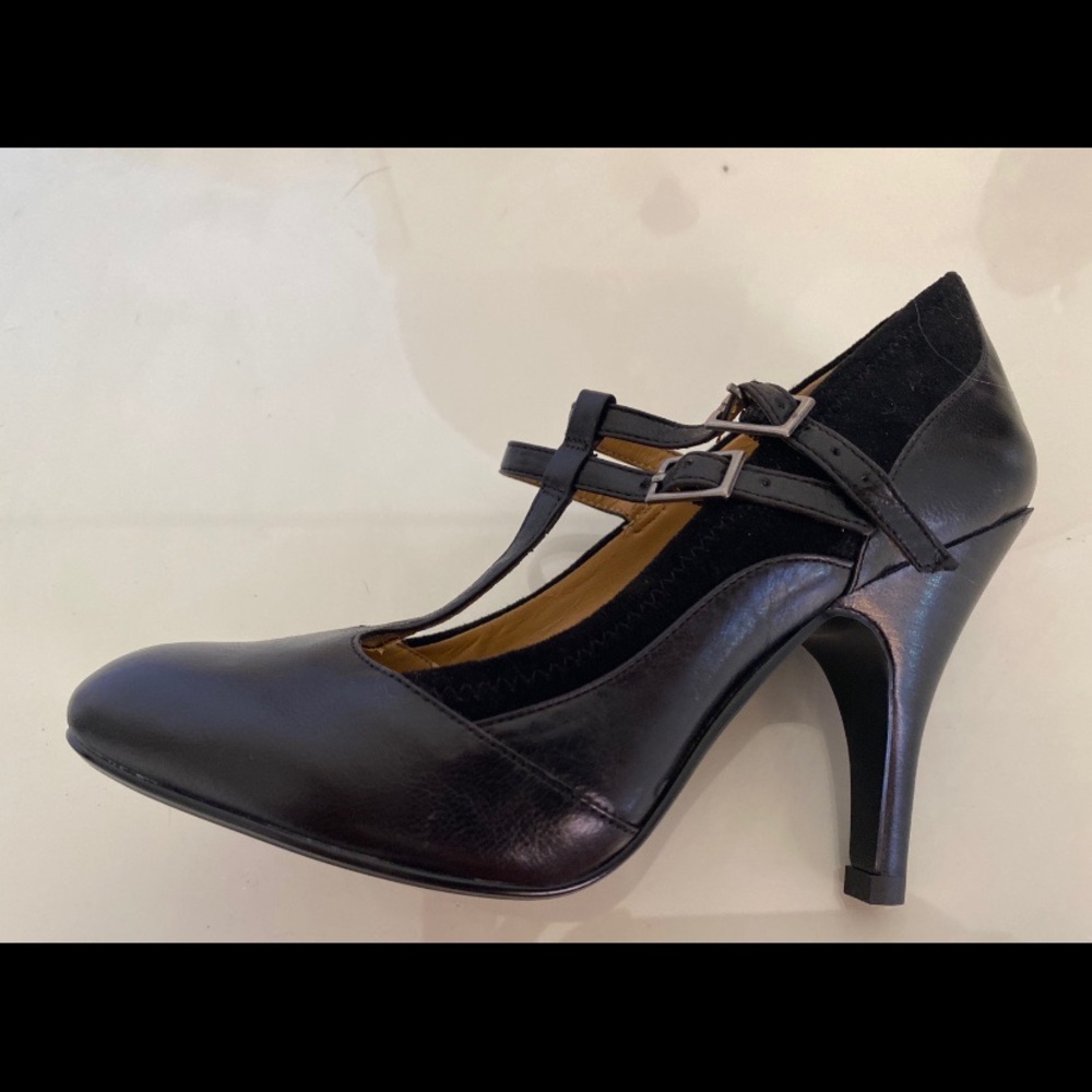 Nine West Mary Janes